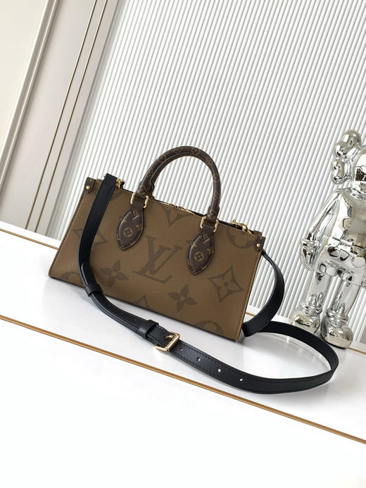 秋冬特惠💰1240 渠道级LV【全钢五金 MB163c01变码芯片】te级LV 全套包装 M14236 本款 OnTheGo East West 手袋 商品图2