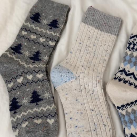 超值3双！【趣味个性图案❗️柔软亲肤材质】灰蓝羊毛袜子女中筒袜秋冬季加厚保暖ins韩版小红书同款堆堆棉袜。ja 商品图1