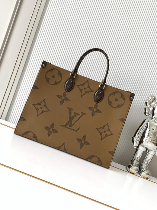 秋冬特惠💰1180 渠道级LV【全钢五金 MB163c01变码芯片】te级LV 全套包装 M45320黑皮肩带托特大号 商品图2