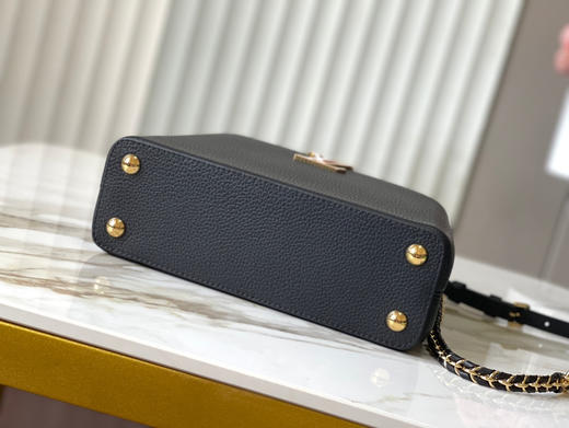 秋冬特惠💰1700 渠道级LV 新品 te级LV 动态芯片 M25611/M48865黑蜥蜴贝母珍珠链条 本款手袋 商品图8