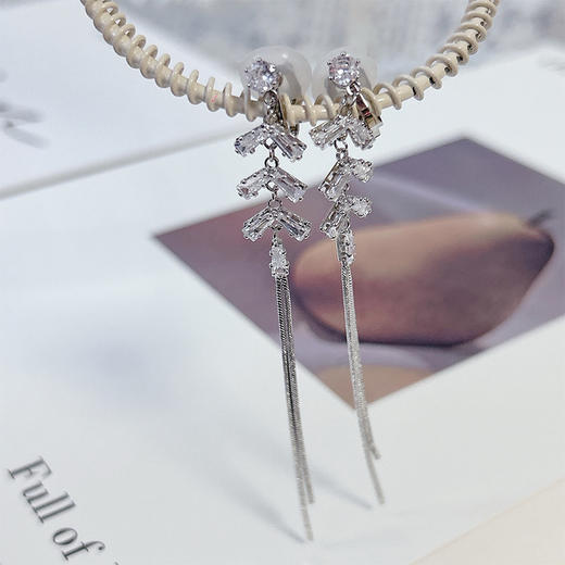 精致闪耀流透明苏锆耳夹-纪念日百货门店同款167750701 商品图0