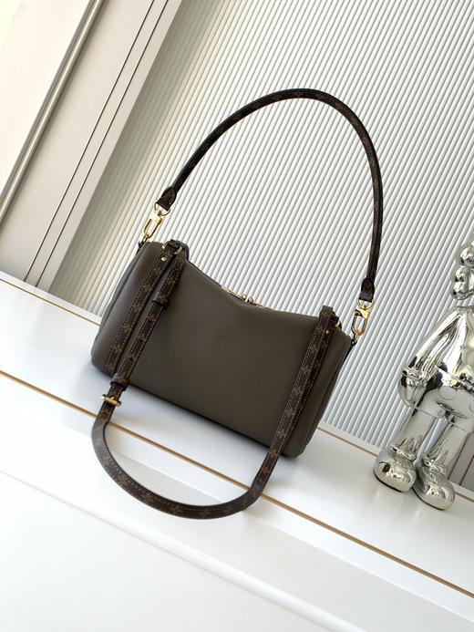 秋冬特惠💰1490 渠道级LV【全钢五金 MB163c01变码芯片】te级LV 全套包装 M26360深灰绿 本款 Express 小号手袋 商品图2