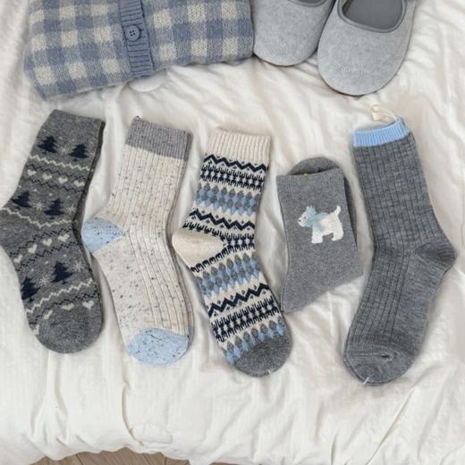 超值3双！【趣味个性图案❗️柔软亲肤材质】灰蓝羊毛袜子女中筒袜秋冬季加厚保暖ins韩版小红书同款堆堆棉袜。ja 商品图0