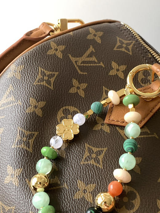 秋冬特惠💰1450 渠道级LV【全钢五金 MB163c01变码芯片】te级LV 全套包装 M87212鸵鸟纹珠链 Speedy Soft 30 Boho手袋 商品图6