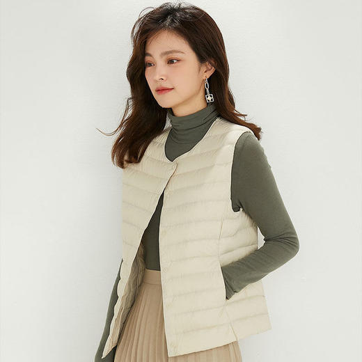 花羽辰 轻薄羽绒内胆 男女款 马甲/长袖 可变V领 基础修身 内胆保暖 多色可选 商品图1