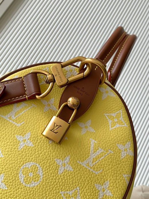 秋冬特惠💰1670 渠道级LV【全钢五金 MB163c01变码芯片】te级LV 全套包装 M15242黄色棕 本款Speedy P9 Bandoulière30手袋 商品图6
