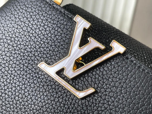 秋冬特惠💰1600 渠道级LV 新品 te级LV 动态芯片 M25611/M48865黑蜥蜴贝母珍珠链条 本款手袋 商品图3