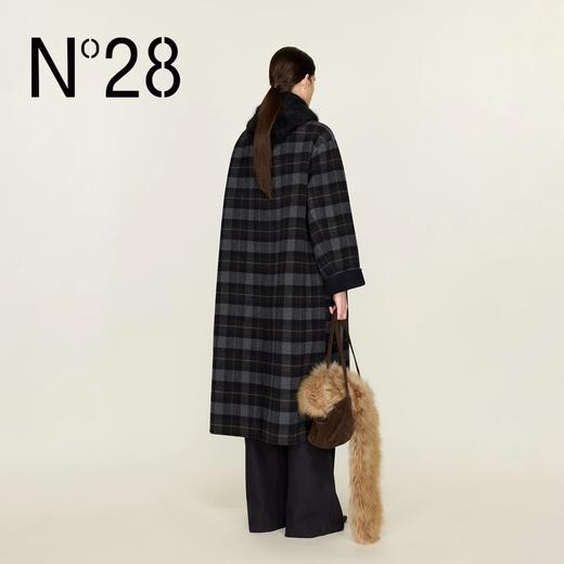 N°28 2025冬季新款设计师女装长款极简风格子毛呢外套8855A1D591  商品图3