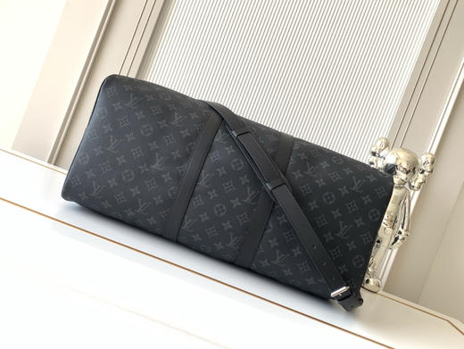 秋冬特惠💰中号45cm💰1430 大号50cm💰1530 特大号55cm💰1630 渠道级LV【精钢五金 MB163c01变码芯片】M40569 M40568 M40605黑花旅行手提包 商品图3