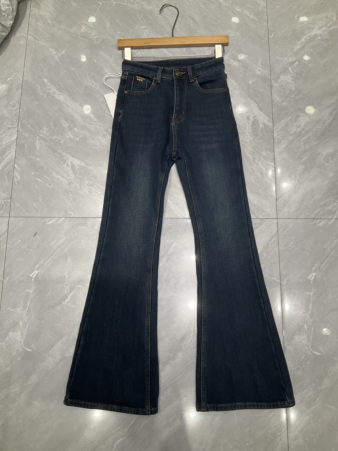 【门店同款】ENJOY冬季显瘦密密绒喇叭裤 168148279