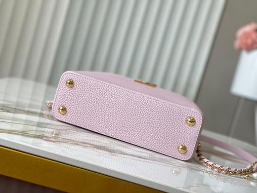 秋冬特惠💰1700 渠道级LV 新品 te级LV 动态芯片 M25611/M48865蜥蜴贝母珍珠链条 本款手袋 商品图8