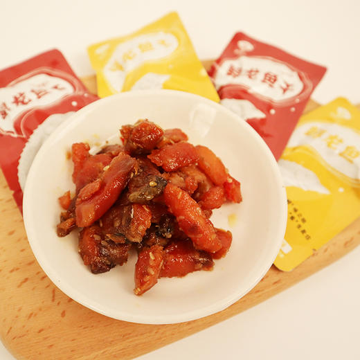 【宜昌助农馆】老巴王 鲟龙鱼干 260g礼盒装 即食休闲零食鱼块 商品图1