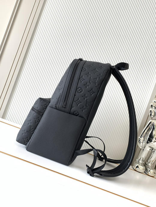 秋冬特惠💰1600 渠道级LV【全钢五金 MB163c01变码芯片】te级LV 全套包装 M46553压花黑 本款 Discovery 双肩包 商品图1