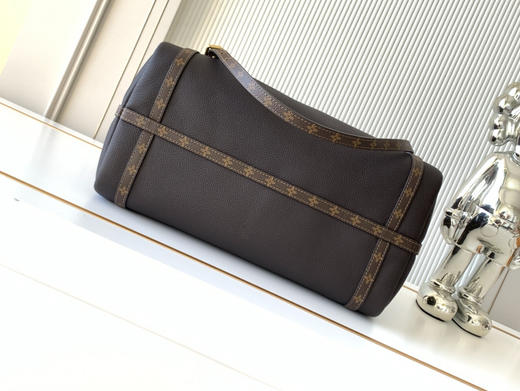 秋冬特惠💰1590 渠道级LV【全钢五金 MB163c01变码芯片】te级LV 全套包装 M26397深咖啡 本季 Express 中号手袋 商品图3