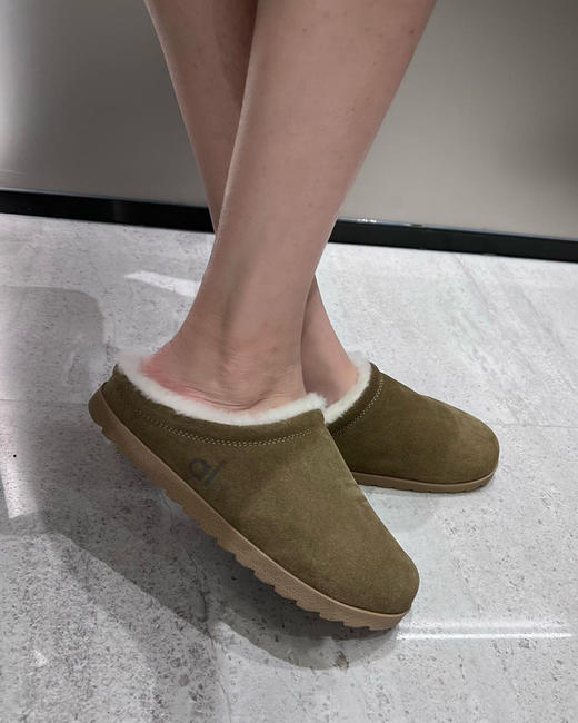 现货 THS-限时 al家 情侣款 一脚蹬勃肯毛毛拖鞋 4色 QZ116 商品图7