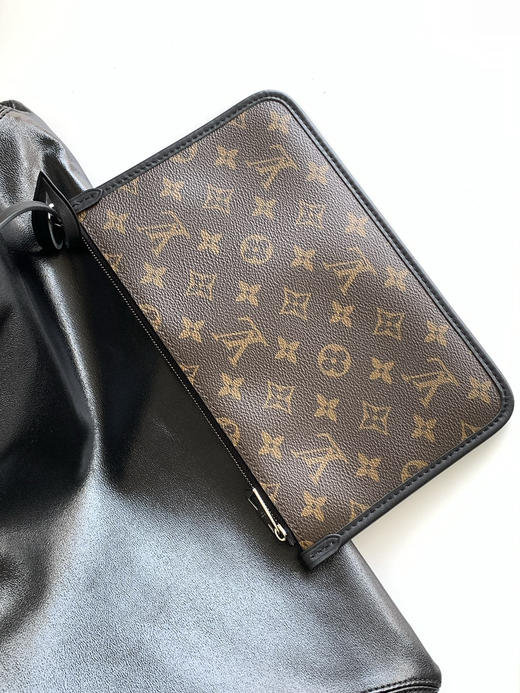 秋冬特惠💰1380 渠道级LV【全钢五金 MB163c01变码芯片】te级LV 全套包装 本款 M25143黑色  M12583灰色 CarryAll Dark 中号手袋 商品图4