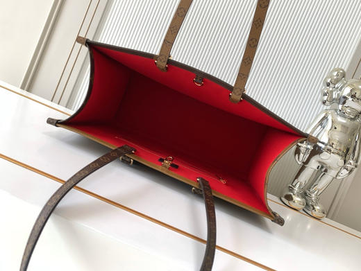 秋冬特惠💰1180 渠道级LV【全钢五金 MB163c01变码芯片】te级LV 全套包装 款号M44576花肩带托特大号 商品图6