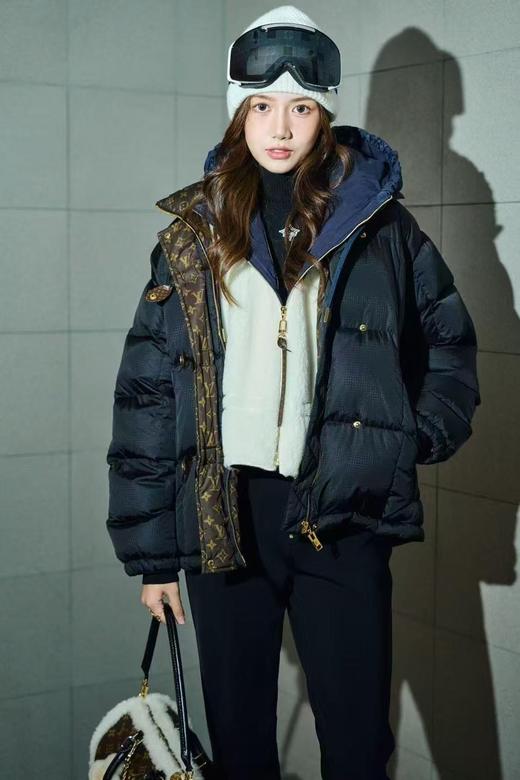 驴家 25秋冬新款 老花内里立领羽绒服外套(TM) 商品图1