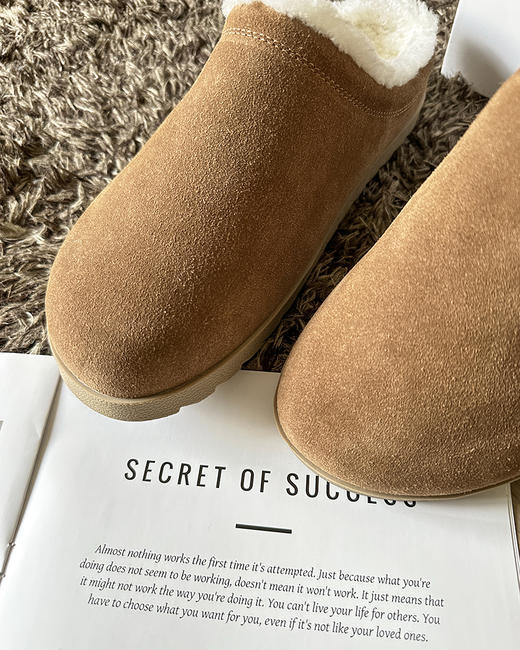 现货 THS-限时 al家 情侣款 一脚蹬勃肯毛毛拖鞋 4色 QZ116 商品图11