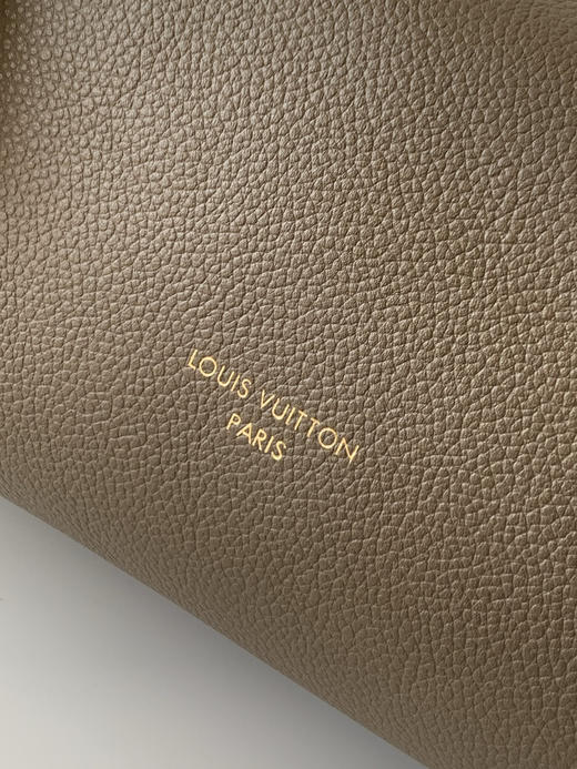 秋冬特惠💰1490 渠道级LV【全钢五金 MB163c01变码芯片】te级LV 全套包装 M26360深灰绿 本款 Express 小号手袋 商品图5