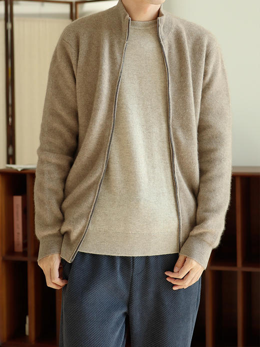 【冬季穿搭万金油  一件顶三件的羊绒衫】男士羊绒衫  100%羊绒面料  亲肤柔软又保暖  款式简约大方  上身稳重有型  给老公、老爸十足关爱~ 商品图7