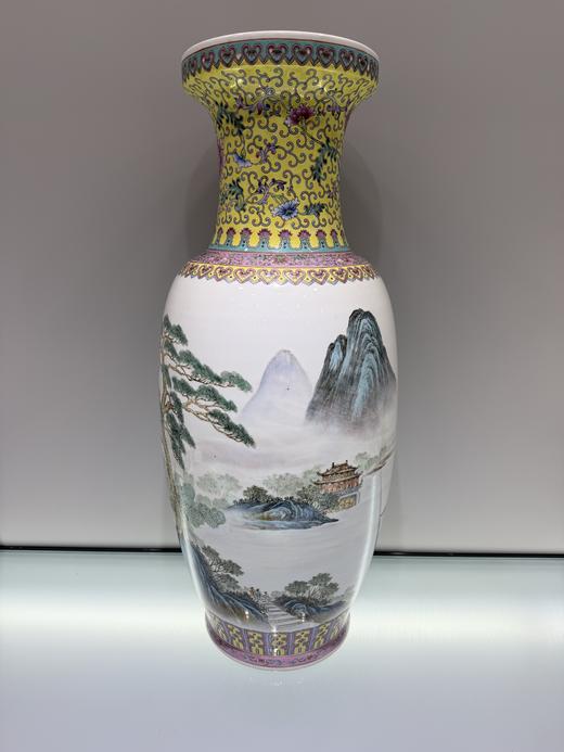粉彩山水花篮瓶 商品图0