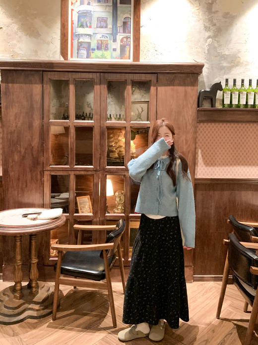 <曾小咸推荐> 现货秒杀！微信超特价！蓝色蝴蝶结短款毛衣开衫 日常179.99 立减90 秒杀89.99！ 商品图8