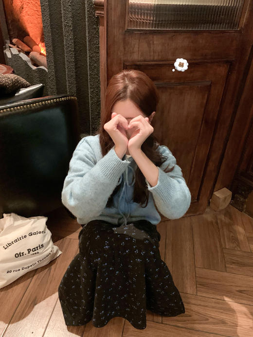 <曾小咸推荐> 现货秒杀！微信超特价！蓝色蝴蝶结短款毛衣开衫 日常179.99 立减90 秒杀89.99！ 商品图12