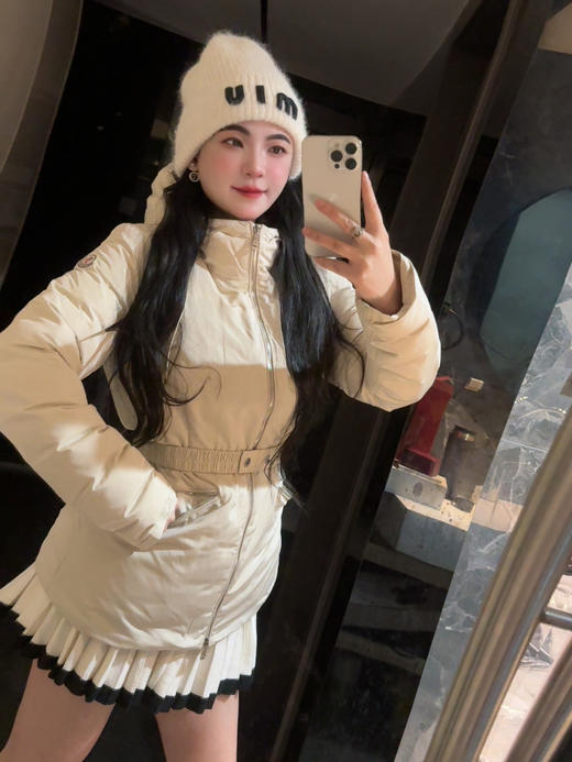 蒙家连帽小短款羽绒服 商品图7