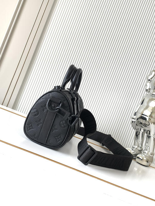 秋冬特惠💰1290 渠道级LV【全钢五金 MB163c01变码芯片】te级LV 全套包装 M20900压花黑 Keepall 系列 商品图1