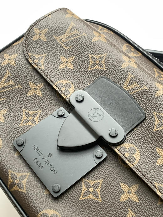 秋冬特惠💰1300 渠道级LV【全钢五金 MB163c01变码芯片】te级LV 全套包装 M45806老花 本款 S Lock 邮差包 商品图4