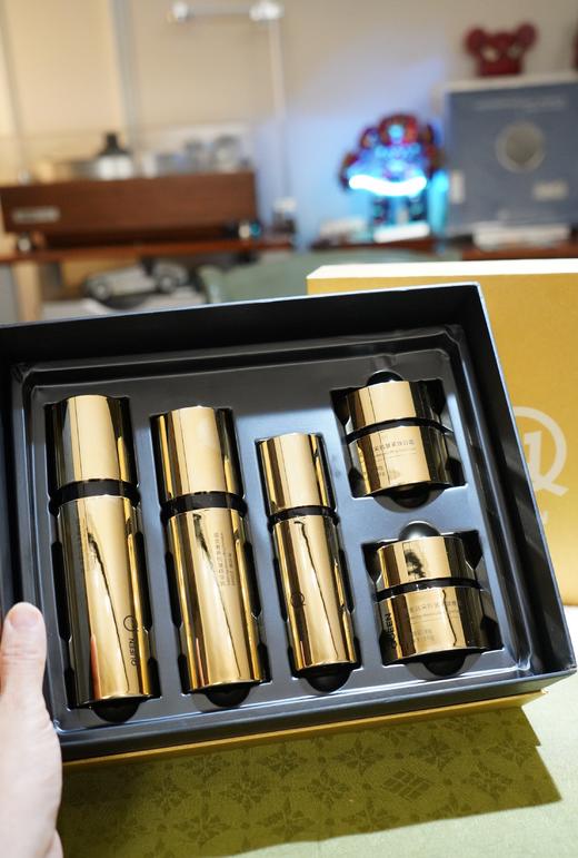 新品上线【2025升级版】QUEEN高端护肤五件套（含：精华水、精华乳、精华液、日霜、晚霜）PK大牌贵妇护肤套装 商品图3