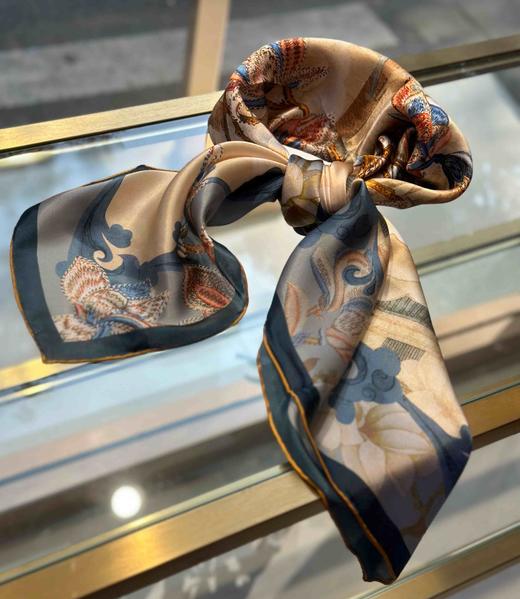 优品堂『繁花似锦』110×110桑蚕丝方巾 商品图5