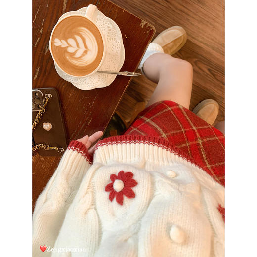 <曾小咸推荐>现货秒杀 ！微信超特价！韩系花朵刺绣毛衣 日常239.99 立减140 秒杀99.99！！ 商品图4