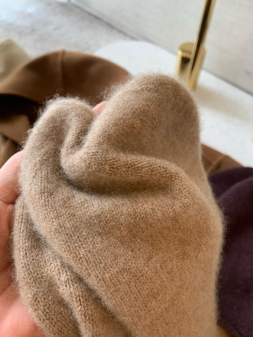 1123-4 自留款 炒鸡有气质 纯羊绒 细腻软糯弹力透气 针织冷帽 氛围感的神 商品图11