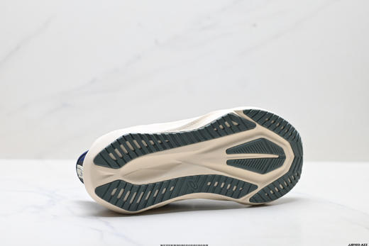 亚瑟士Asics NOVABLAST 5 LE轻量休闲运动跑步鞋1012B909-100男女鞋 商品图8