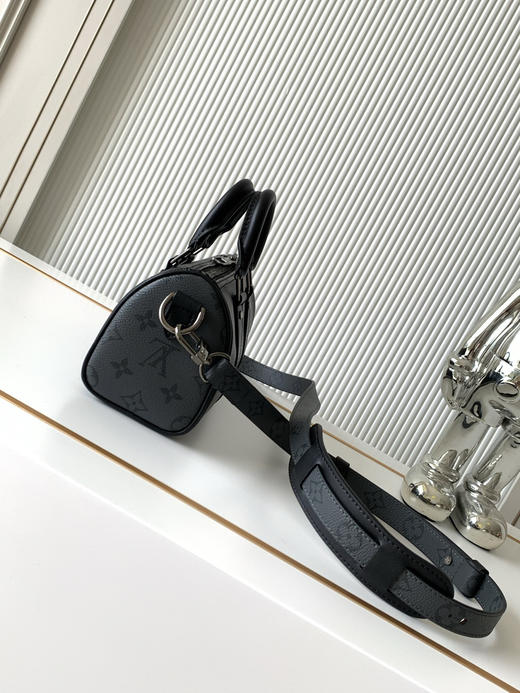 秋冬特惠💰1230 渠道级LV【全钢五金 MB163c01变码芯片】te级LV 全套包装 M45947黑花 本款手袋 商品图1