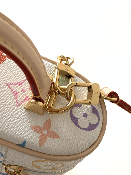 秋冬特惠💰1330 渠道级LV【全钢五金 MB163c01变码芯片】te级LV 全套包装 M13662白三彩 本款 Vanity Pouch 手袋 商品图5