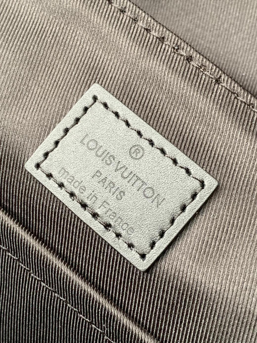 秋冬特惠💰1390 渠道级LV【全钢五金 MB163c01变码芯片】te级LV 全套包装 M46972老花 本款 LV Trail 邮差包 商品图8