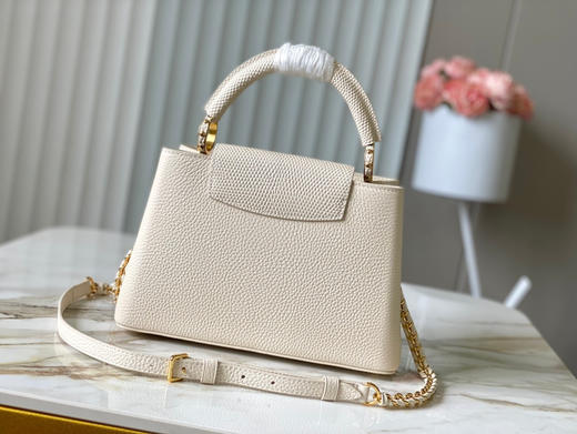 秋冬特惠💰1700 渠道级LV 新品 te级LV 动态芯片 M25611/M48865奶白蜥蜴贝母链条 本款手袋 商品图2