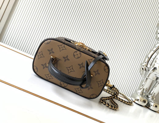 秋冬特惠💰1240 渠道级LV【全钢五金 MB163c01动态变码芯片】te级LV 全套包装 动态变码芯片 Nice 化妆包 M45165 商品图6