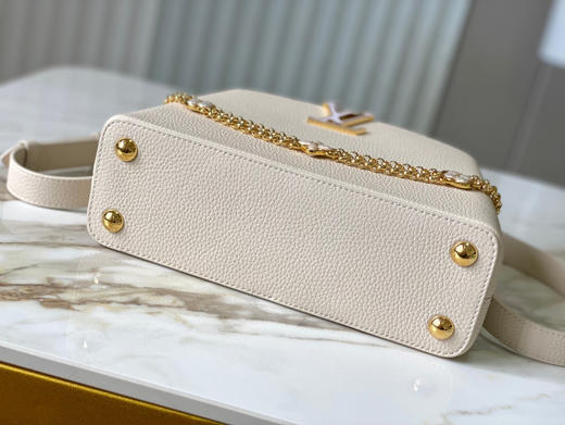 秋冬特惠💰1850 渠道级LV 新品 te级LV 动态芯片 M15117/M48865浅紫拼奶白珍珠花朵款 商品图8