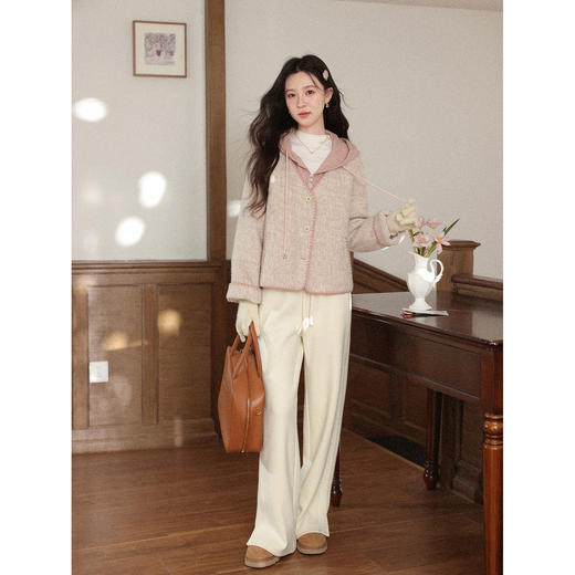 鹿向南「雾粉轻暖」杏色小香风外套女初冬宽松保暖短款开衫上衣 商品图1