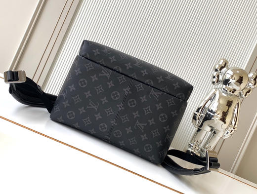 秋冬特惠💰1450 渠道级LV【全钢五金 MB163c01变码芯片】te级LV 全套包装 M43186黑花 风格休闲而精致，此款Apollo双肩包 商品图3