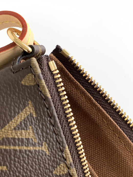 秋冬特惠💰1000 渠道级LV【全钢五金 163c01变码芯片】te级LV 全套包装 M40712老花麻将包 商品图8