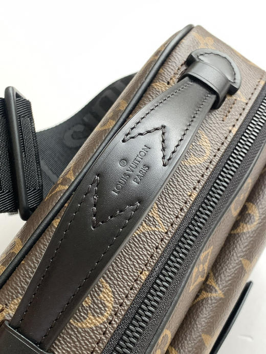 秋冬特惠💰1300 渠道级LV【全钢五金 MB163c01变码芯片】te级LV 全套包装 M45806老花 本款 S Lock 邮差包 商品图6