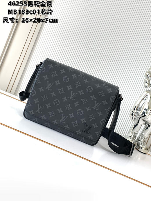 秋冬特惠💰1170 渠道级LV【全钢五金 MB163c01变码芯片】te级LV 全套包装 M46255黑花 本款 District 小号邮差包 商品图0