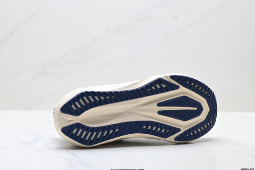 亚瑟士Asics NOVABLAST 5 LE轻量休闲运动跑步鞋1012B909-100男女鞋 商品图8