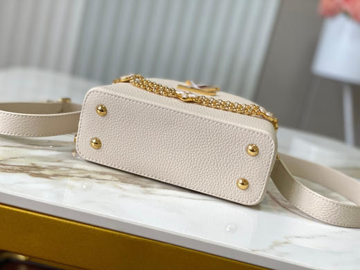 秋冬特惠💰1750 渠道级LV 新品 te级LV 动态芯片 M15117/M48865浅紫拼奶白珍珠花朵款 商品图8