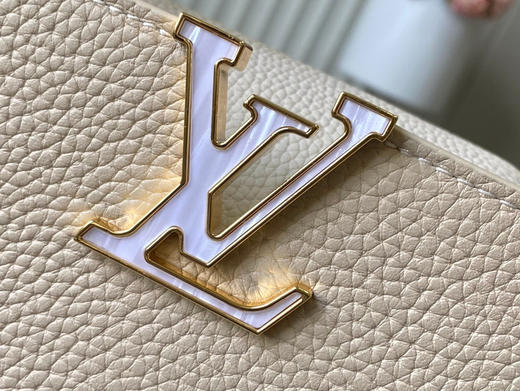 秋冬特惠💰1850 渠道级LV 新品 te级LV 动态芯片 M25461/M48865杏黄拼奶白珍珠花朵款 商品图3